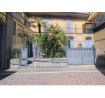 Casa Pontano | Appartamento con Parcheggio e Giardino a Napoli